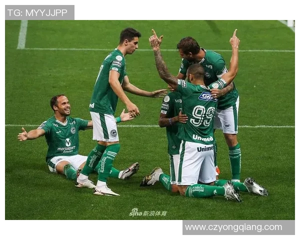 戈亚斯与巴竞技激战正酣比分揭晓精彩瞬间回顾